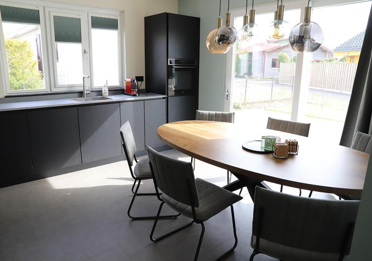 Chaletparc Krabbenkreek Zeeland - Chalet 232 Sint-Annaland Buitenkant foto